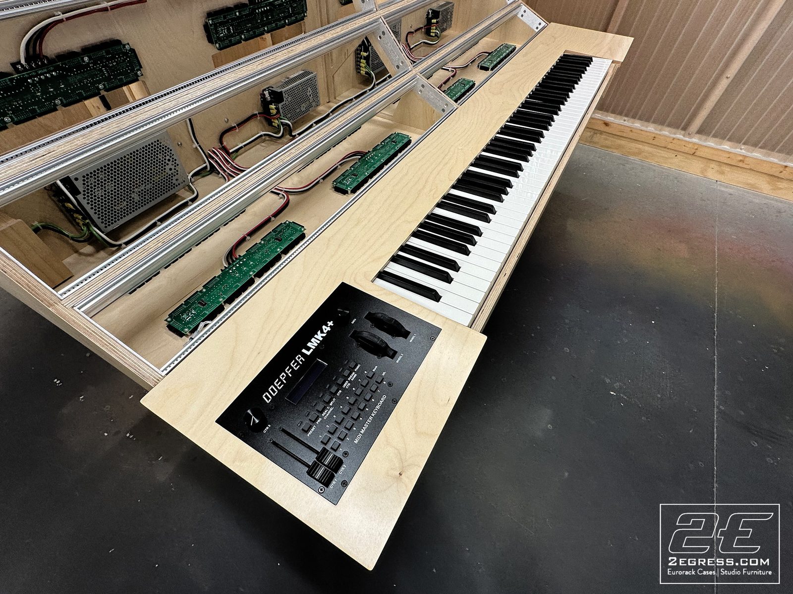 Altar synth desk | keybed and control panel angled view | 2Egress