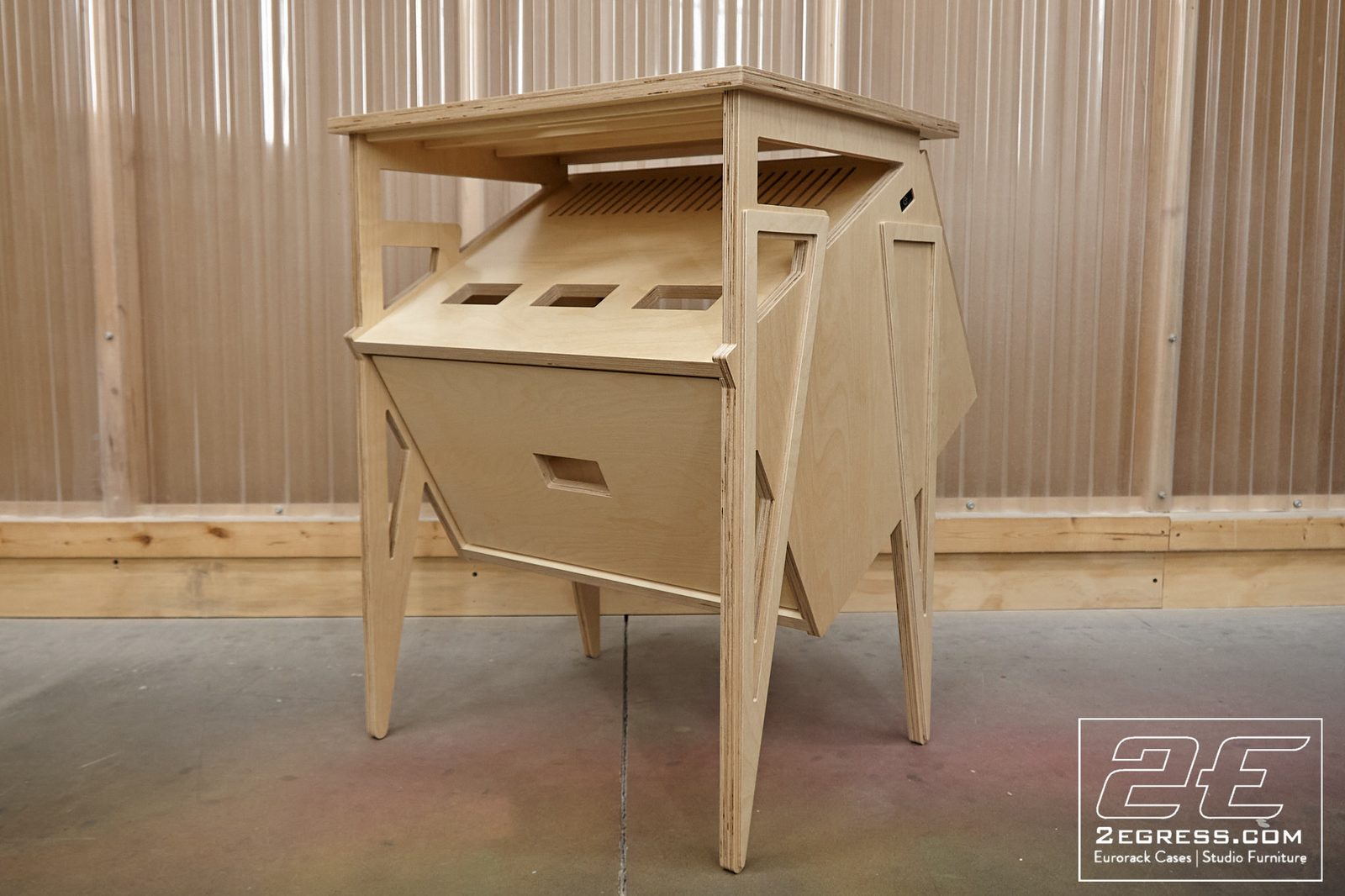 Ganymede rack | front view with drawer detail | 2Egress