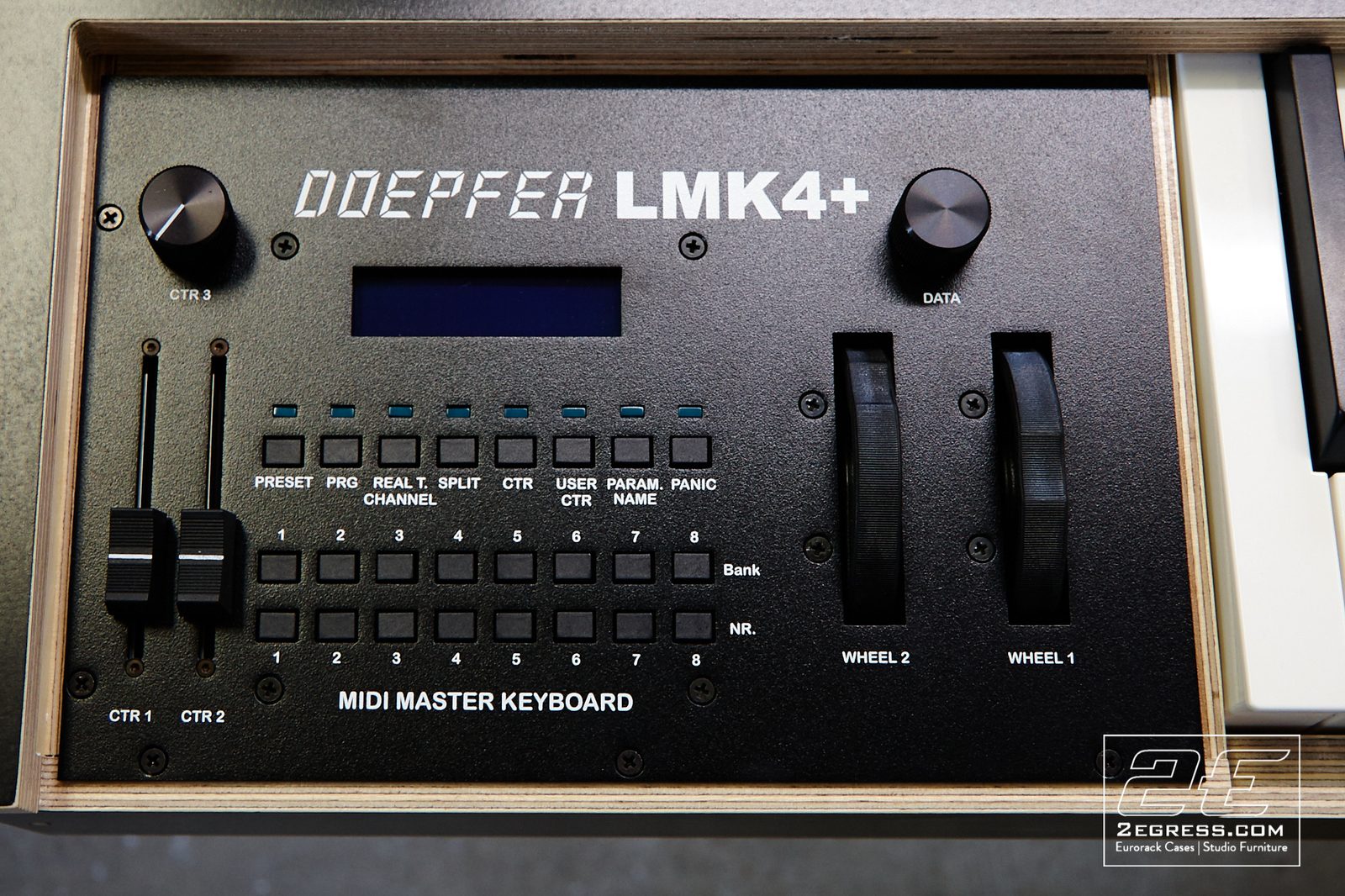 Luna studio desk | Doepfer LMK4+ control panel detail | 2Egress