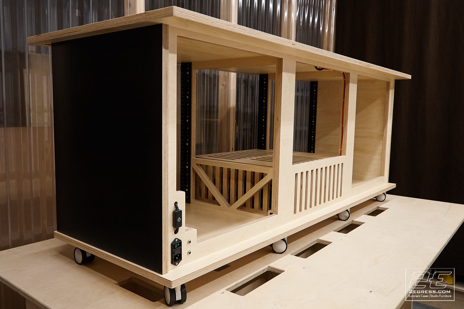 Rover rack | angled view with power switch detail | 2Egress
