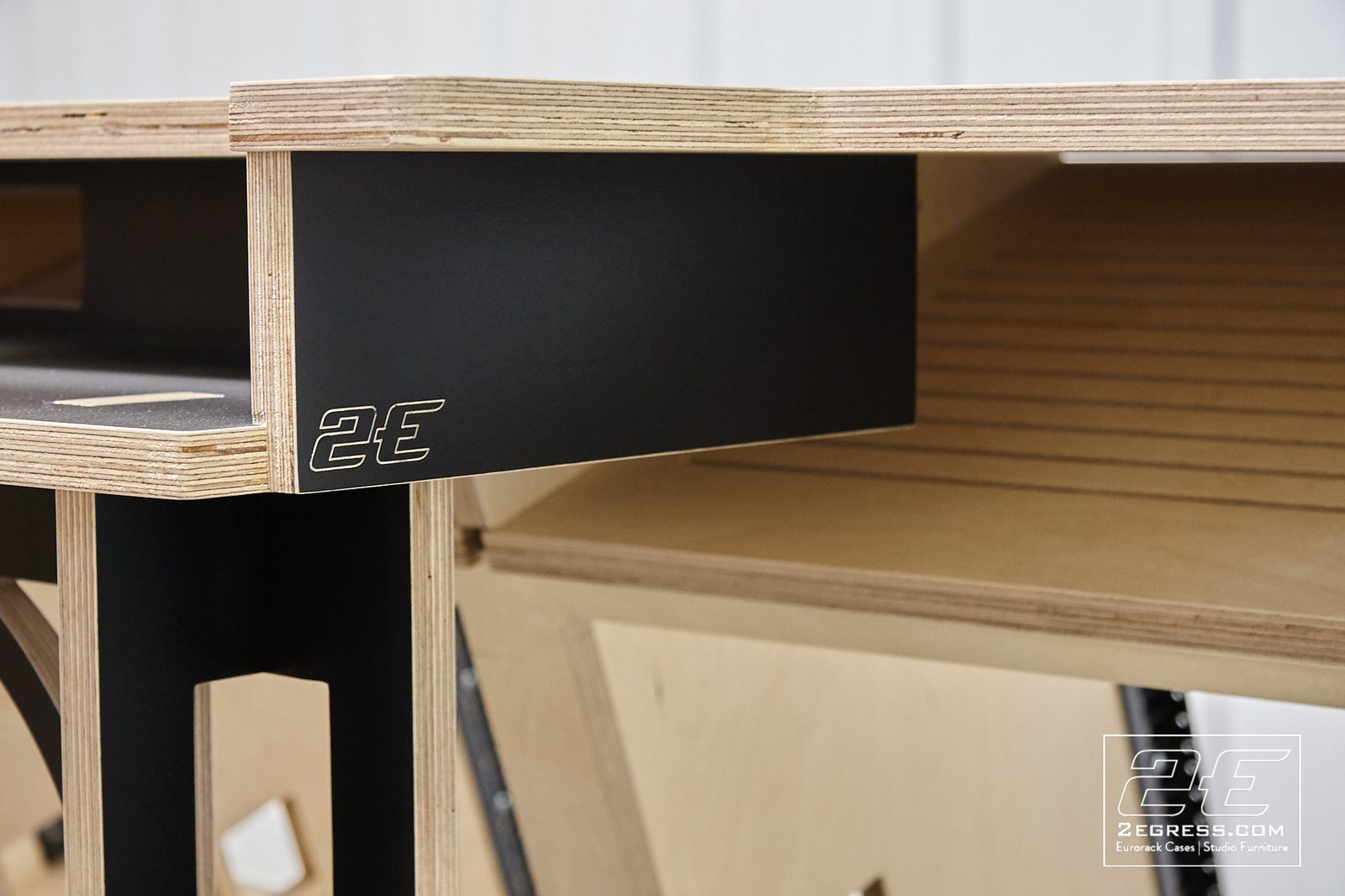 SPUTNIK rack | drawer and leg joinery close-up | 2Egress