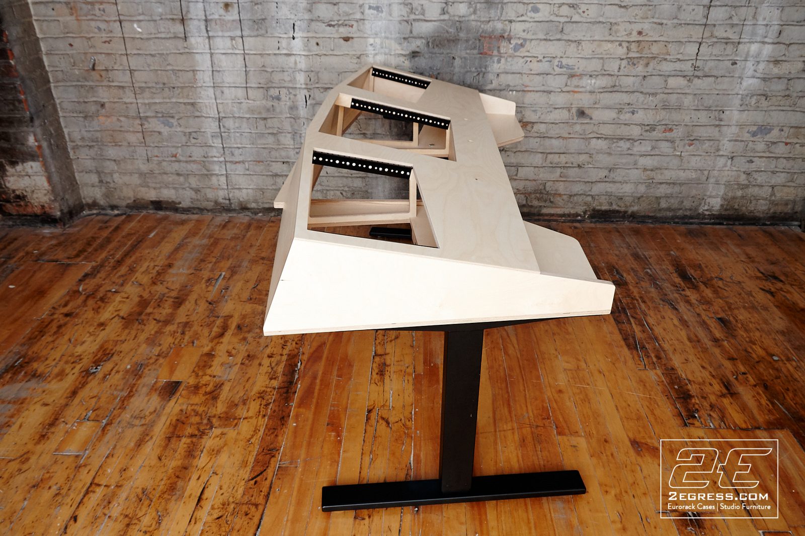 VTOL studio desk | side profile, raw construction | 2Egress