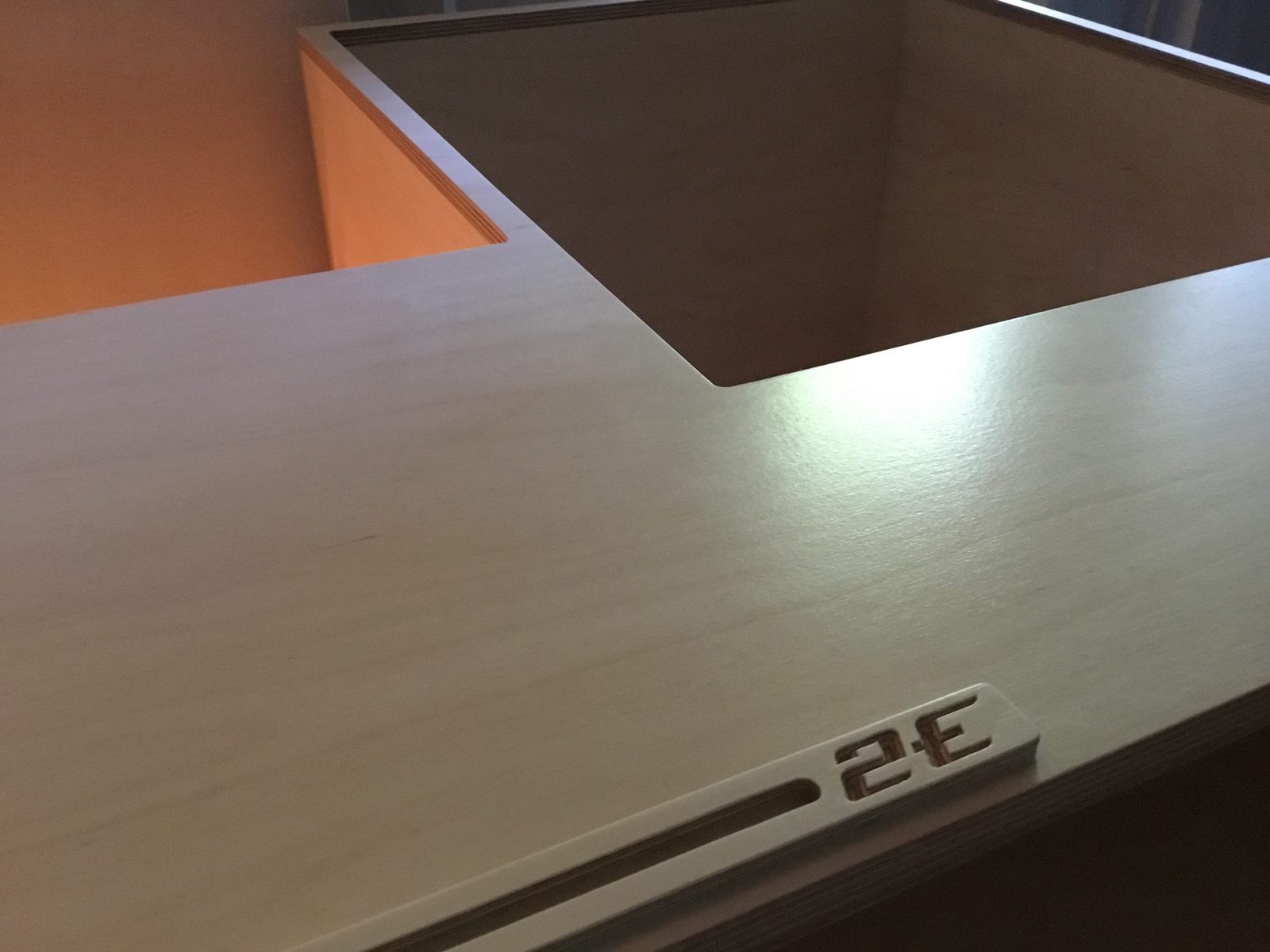 Extraordinary Desk for Extraordinary Guy | photo 3 | Studio Egregia