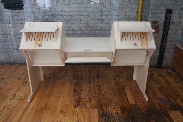 Music Studio Desk | Pintassilgo “Goldfinch” | photo 4 | Studio Egregia
