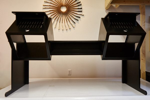 Music Studio Desk | Raven | photo 3 | Studio Egregia