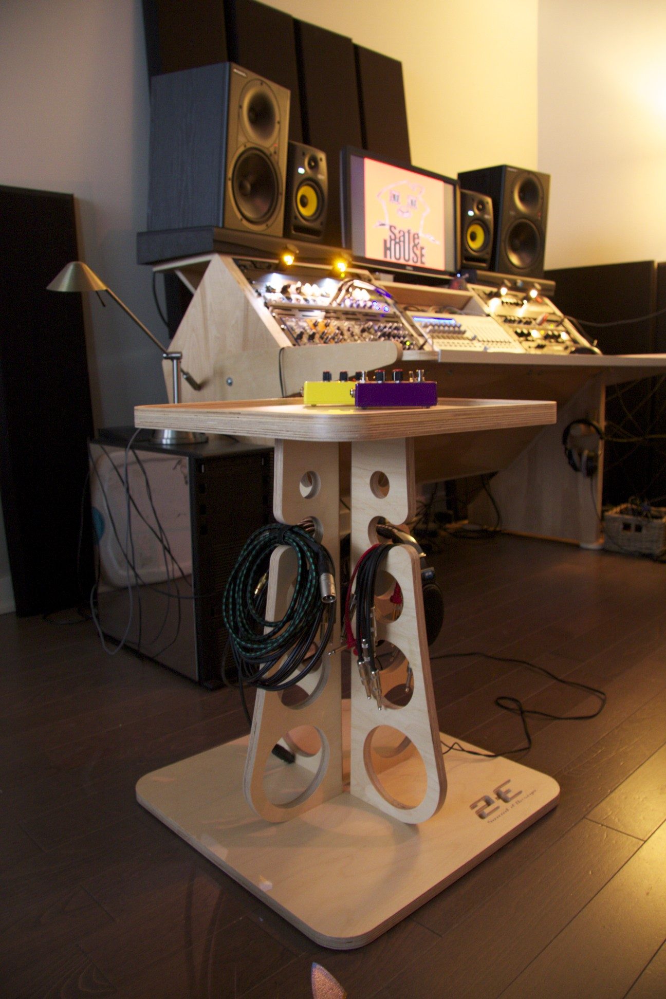 Safehouse Studio | Side Table | photo 2 | Studio Egregia