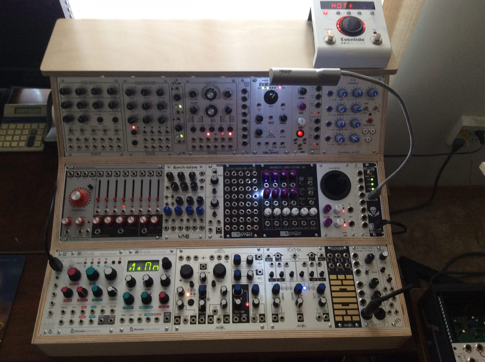 Signature 9U Eurorack Case | The "Hangman" Portable Cable Hanger | photo 2 | Studio Egregia