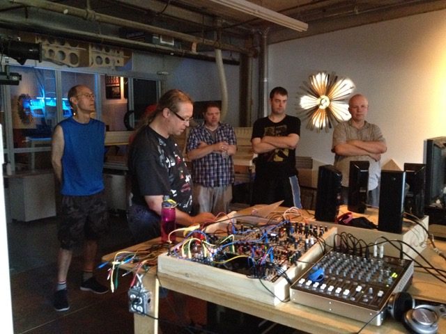 Toronto Modular Synth Workshop 002 | Super Hot | photo 2 | Studio Egregia