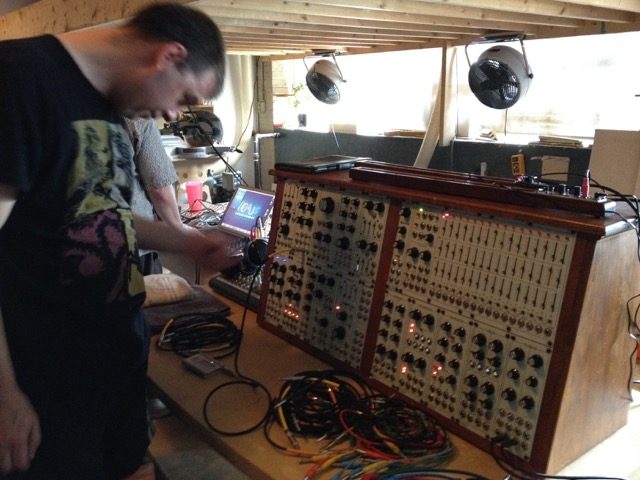 Toronto Modular Synth Workshop 002 | Super Hot | photo 3 | Studio Egregia