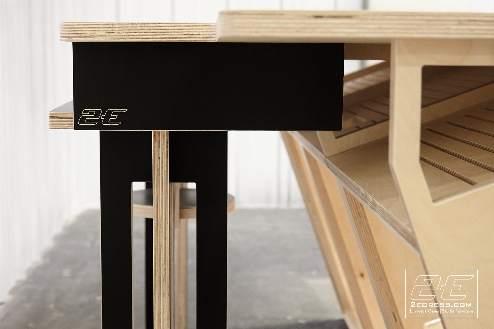 studio rack rich walters 2egress | Studio Egregia